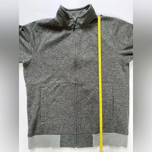 The North Face Men’s Medium Gray Fleece Full Zip Jacket with Shoulder Patch Logo - Picture 9 of 12